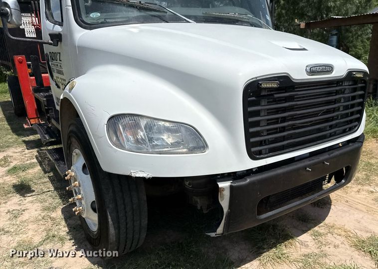 image for item ED5765 2006 Freightliner Business Class M2 grapple crane truck