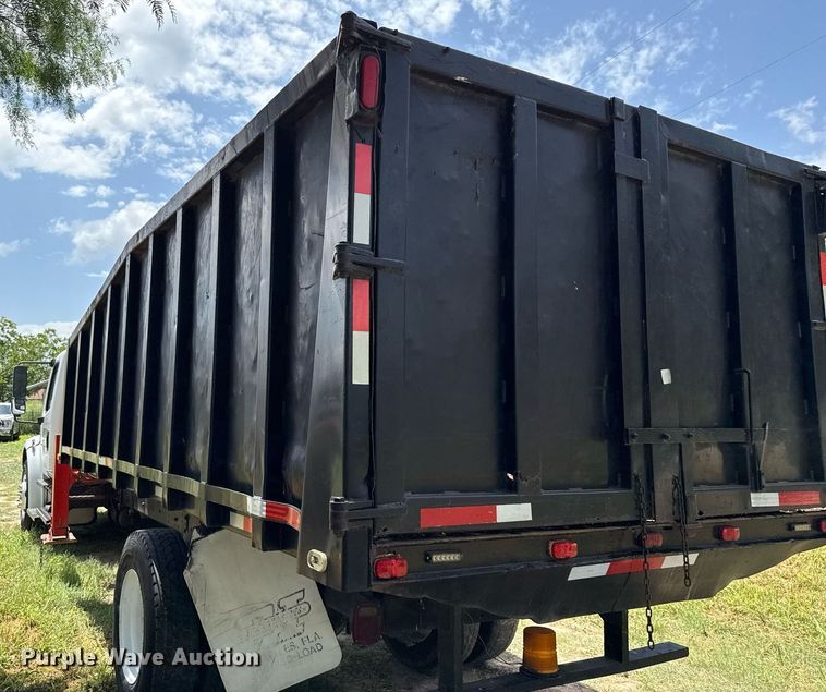 image for item ED5765 2006 Freightliner Business Class M2 grapple crane truck