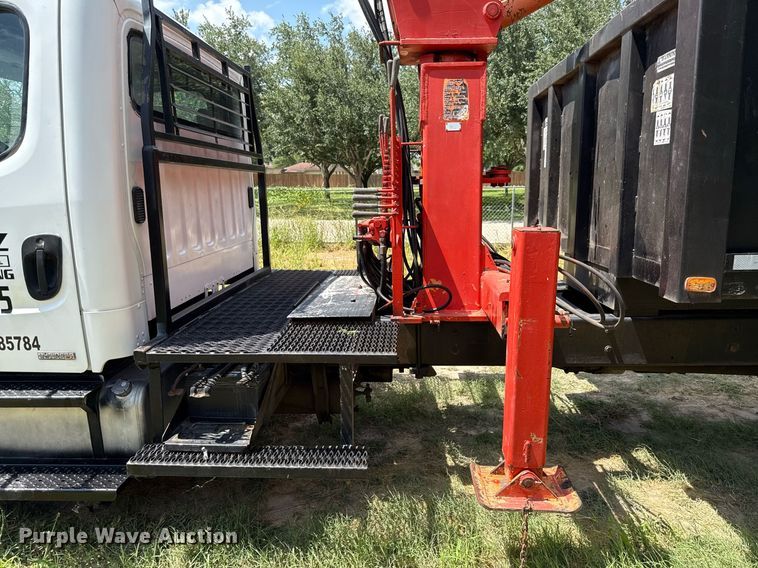 image for item ED5765 2006 Freightliner Business Class M2 grapple crane truck