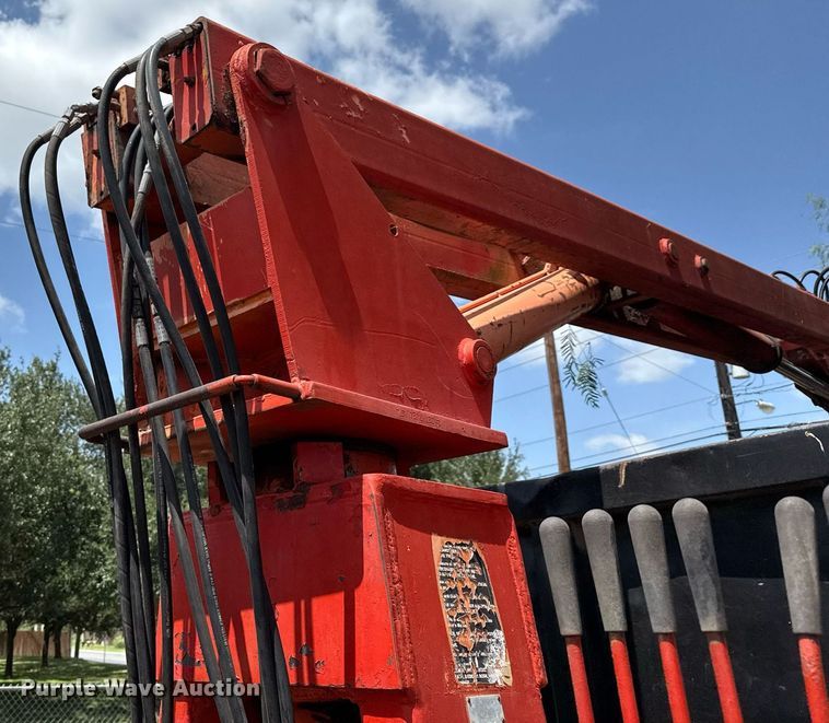 image for item ED5765 2006 Freightliner Business Class M2 grapple crane truck