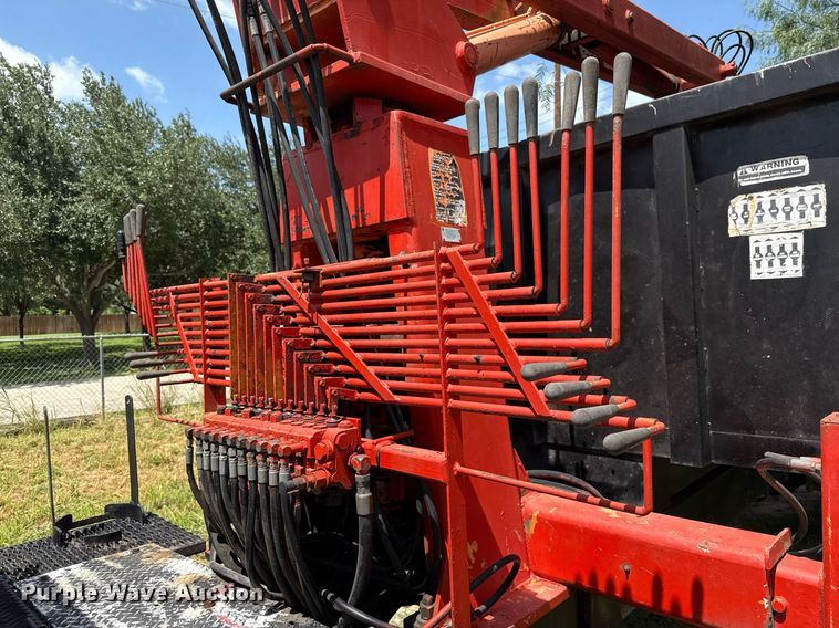 image for item ED5765 2006 Freightliner Business Class M2 grapple crane truck