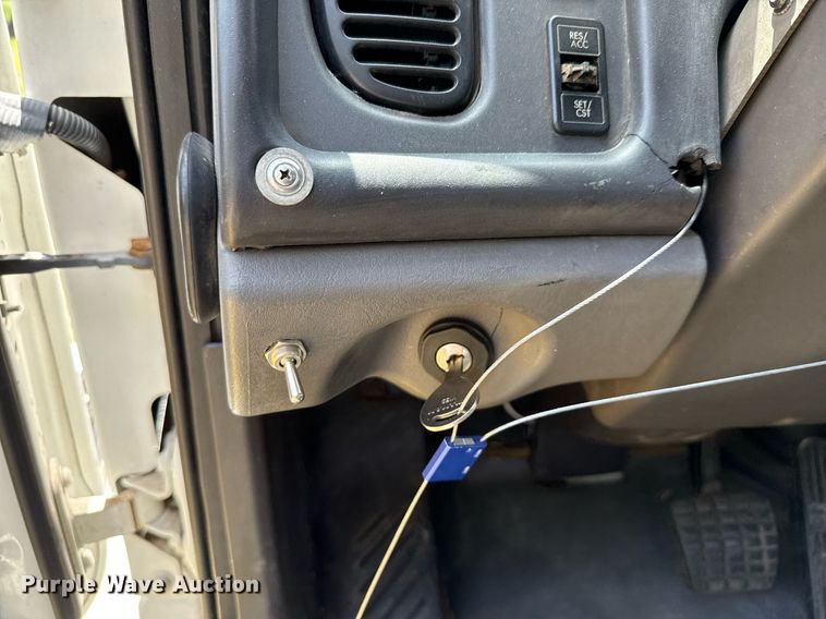 image for item ED5765 2006 Freightliner Business Class M2 grapple crane truck