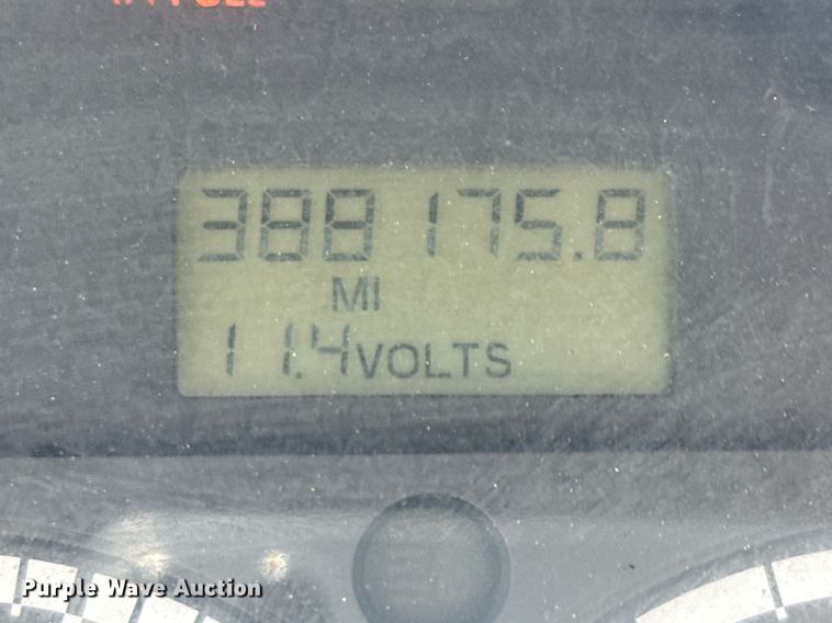 image for item ED5765 2006 Freightliner Business Class M2 grapple crane truck