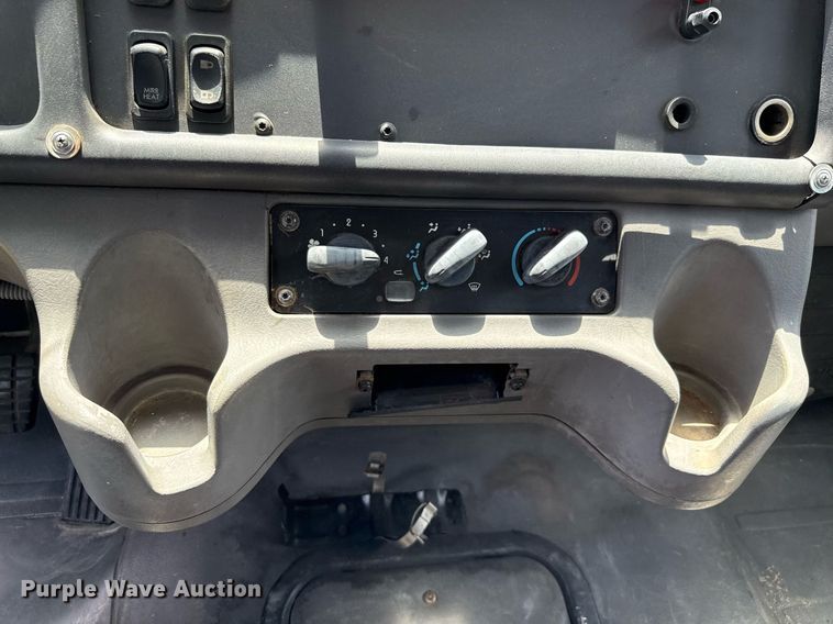 image for item ED5765 2006 Freightliner Business Class M2 grapple crane truck