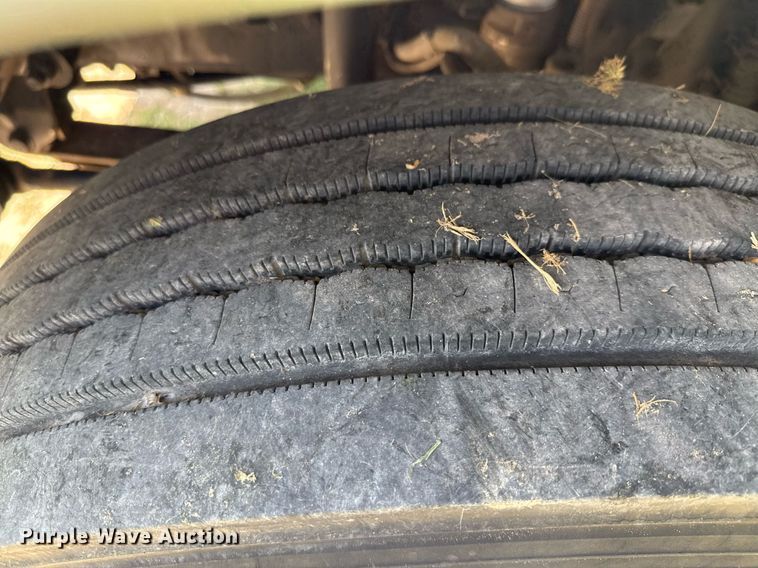 image for item ED5765 2006 Freightliner Business Class M2 grapple crane truck