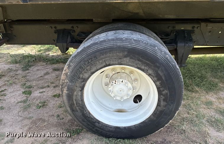 image for item ED5765 2006 Freightliner Business Class M2 grapple crane truck