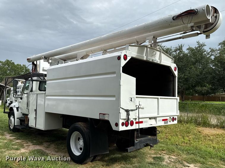 image for item ED5766 2002 International 4400 forestry bucket truck