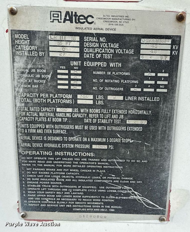 image for item ED5766 2002 International 4400 forestry bucket truck