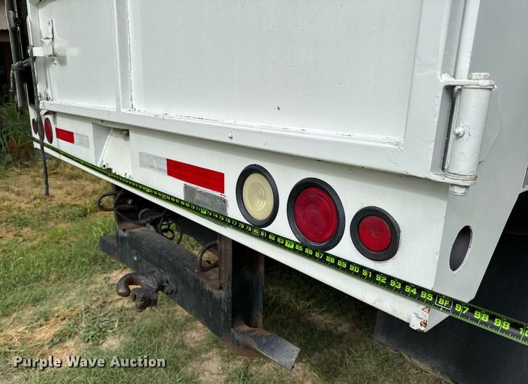 image for item ED5766 2002 International 4400 forestry bucket truck