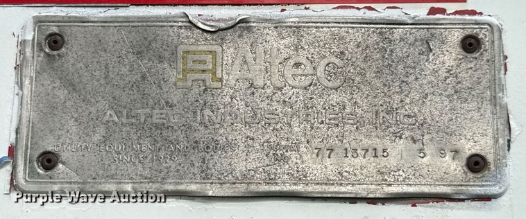 image for item ED5766 2002 International 4400 forestry bucket truck