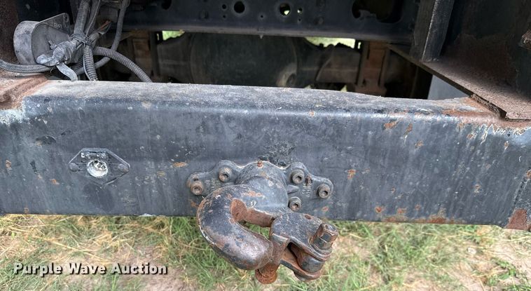 image for item ED5766 2002 International 4400 forestry bucket truck