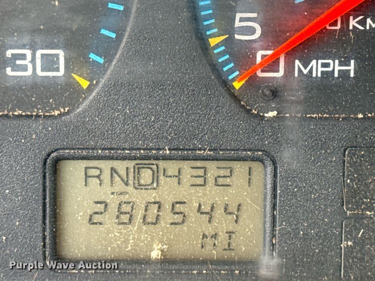 image for item ED5766 2002 International 4400 forestry bucket truck