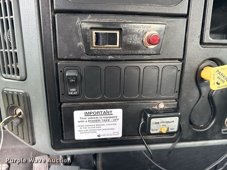 image for item ED5766 2002 International 4400 forestry bucket truck