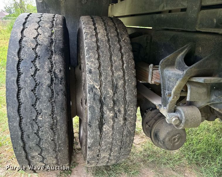 image for item ED5766 2002 International 4400 forestry bucket truck