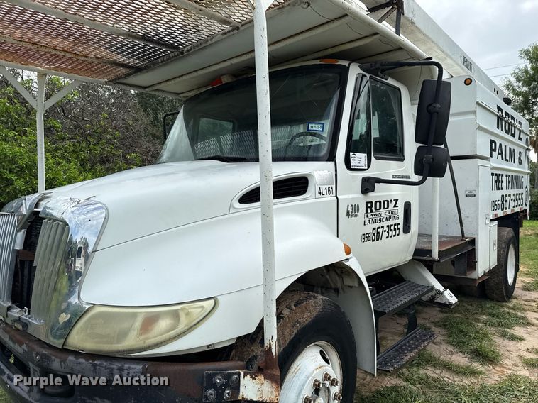 image for item ED5767 2004 International 4300 forestry bucket truck