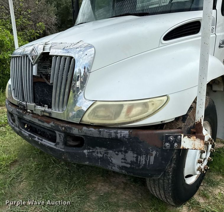 image for item ED5767 2004 International 4300 forestry bucket truck