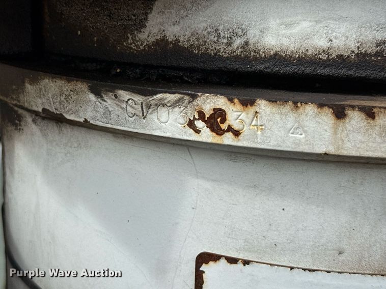 image for item ED5767 2004 International 4300 forestry bucket truck