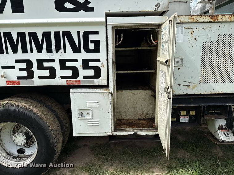 image for item ED5767 2004 International 4300 forestry bucket truck