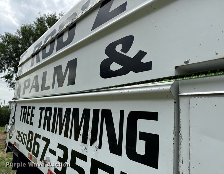 image for item ED5767 2004 International 4300 forestry bucket truck