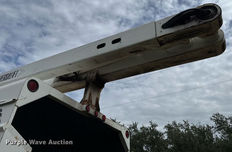 image for item ED5767 2004 International 4300 forestry bucket truck