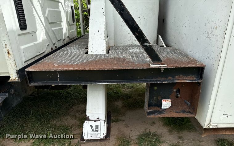 image for item ED5767 2004 International 4300 forestry bucket truck