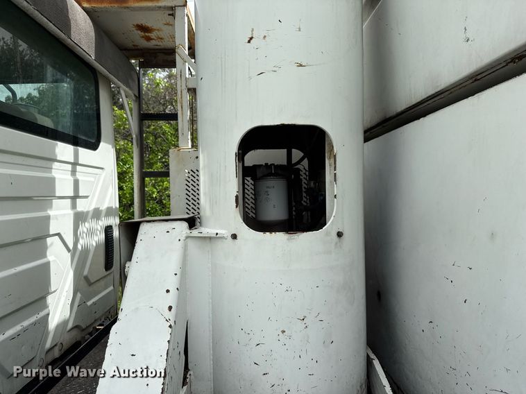 image for item ED5767 2004 International 4300 forestry bucket truck