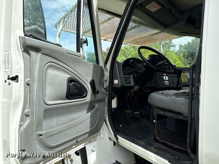 image for item ED5767 2004 International 4300 forestry bucket truck