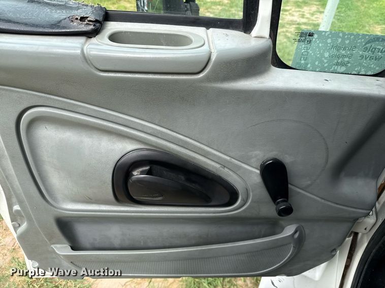 image for item ED5767 2004 International 4300 forestry bucket truck