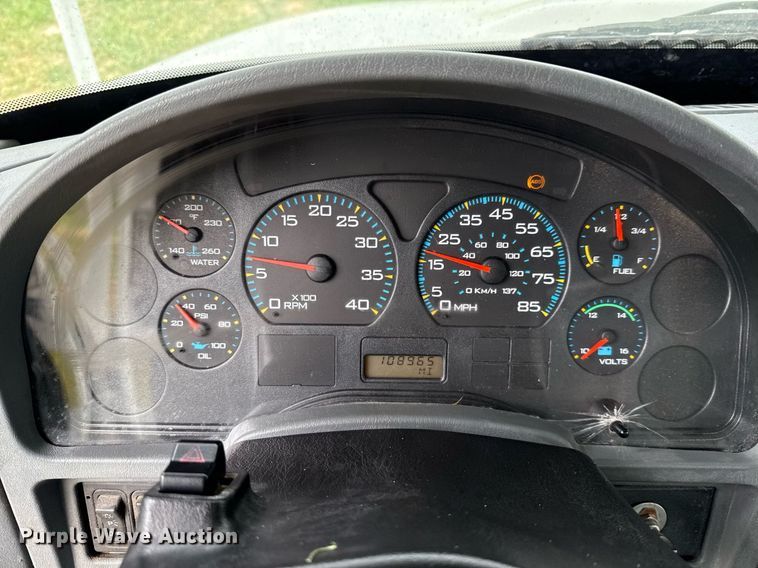 image for item ED5767 2004 International 4300 forestry bucket truck