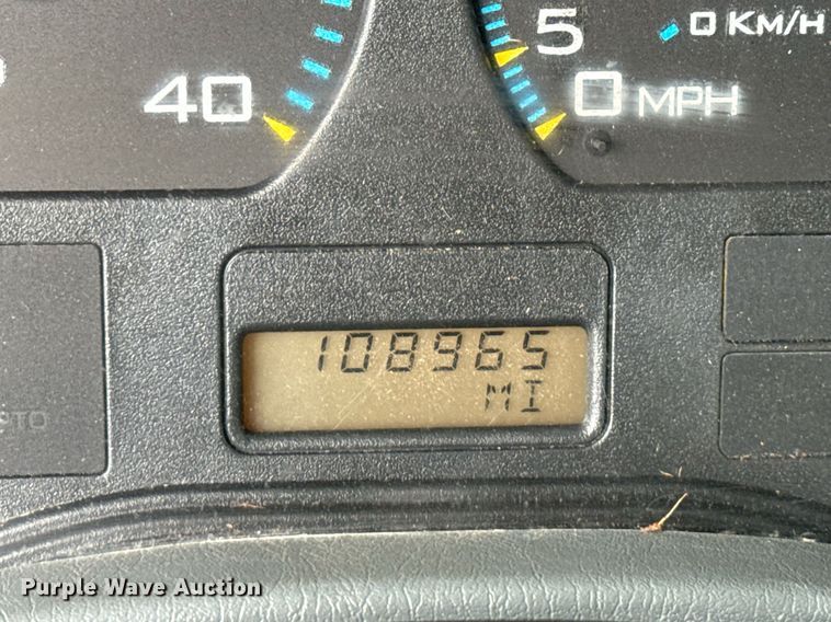 image for item ED5767 2004 International 4300 forestry bucket truck