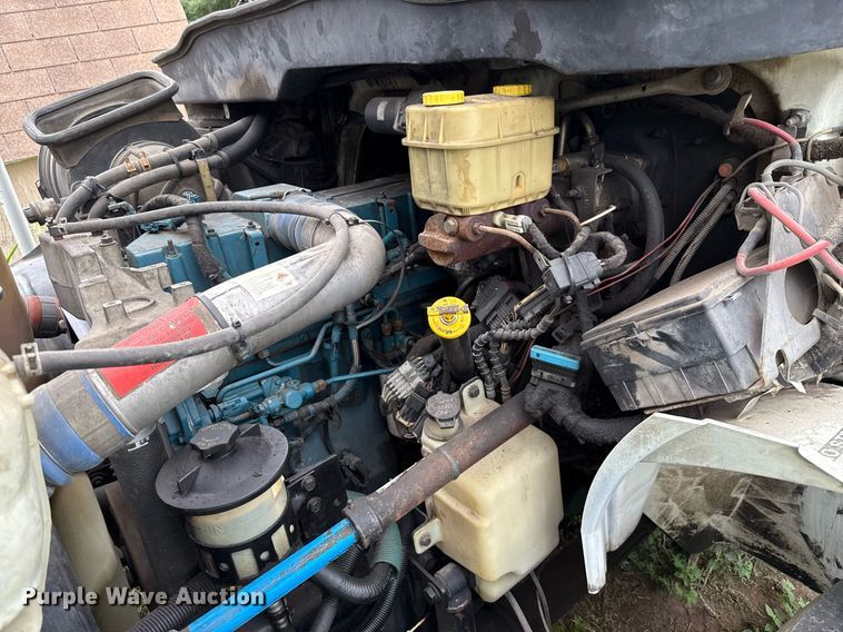 image for item ED5767 2004 International 4300 forestry bucket truck