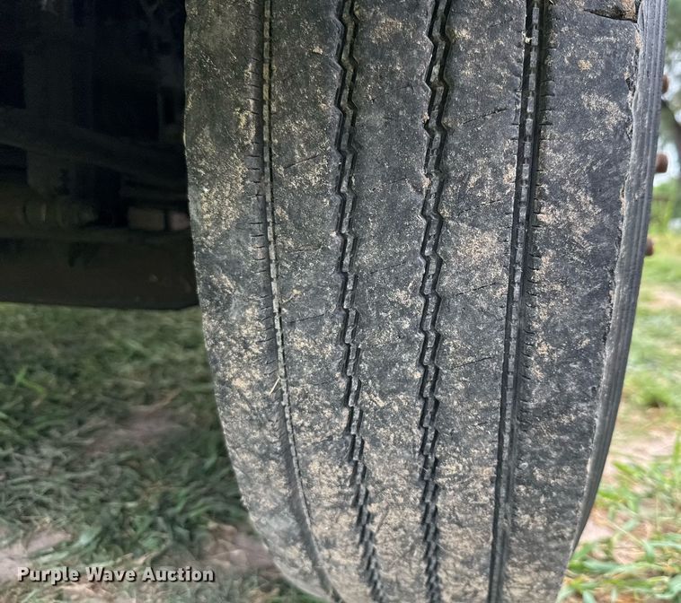 image for item ED5767 2004 International 4300 forestry bucket truck