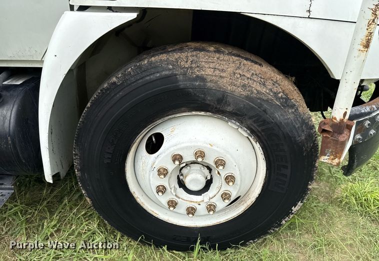 image for item ED5767 2004 International 4300 forestry bucket truck