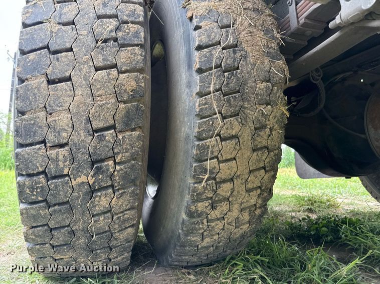 image for item ED5767 2004 International 4300 forestry bucket truck