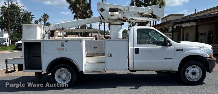 image for item ED5769 2003 Ford F550 Super Duty XL bucket truck