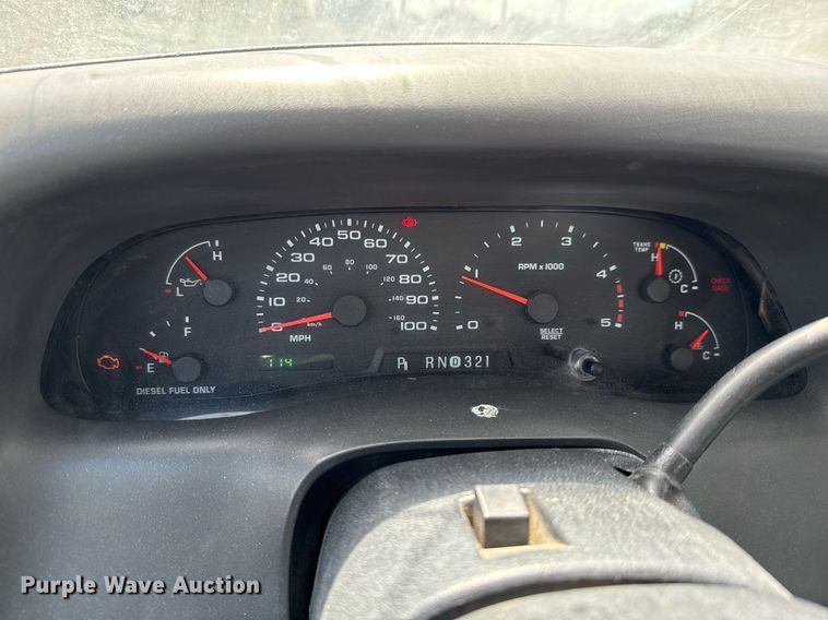 image for item ED5769 2003 Ford F550 Super Duty XL bucket truck