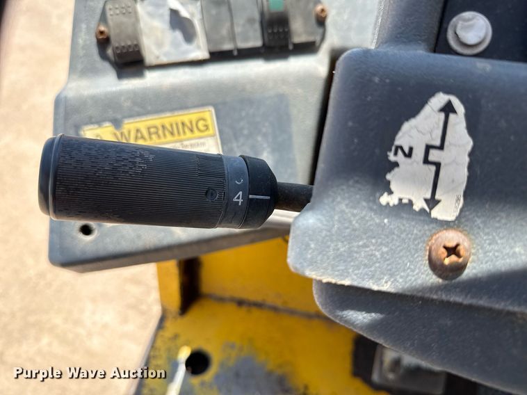 image for item ED5782 Gehl DL-10H55 telehandler