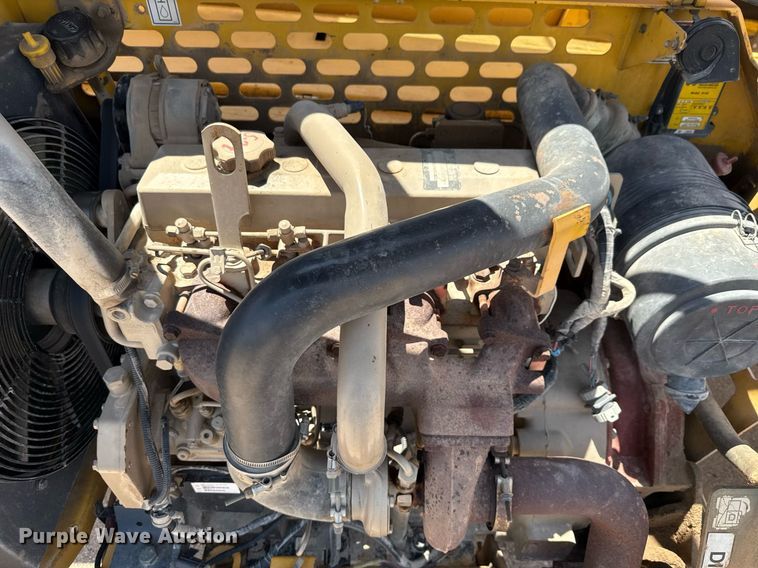 image for item ED5782 Gehl DL-10H55 telehandler