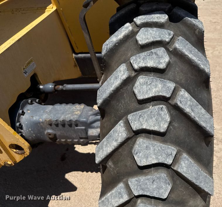 image for item ED5782 Gehl DL-10H55 telehandler