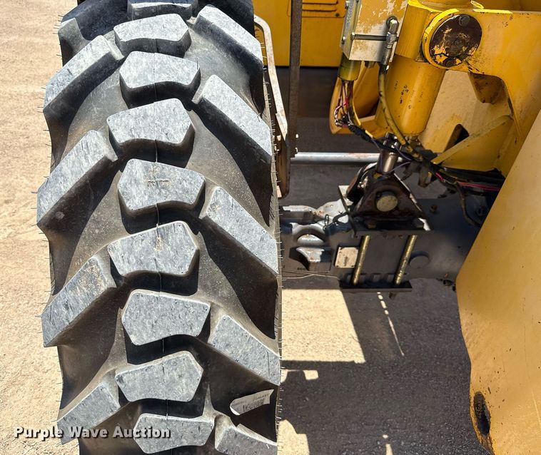 image for item ED5782 Gehl DL-10H55 telehandler