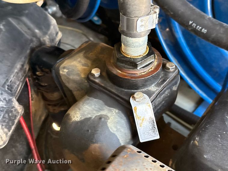 image for item ED5783 2014 LDJ Manufacturing Inc ADT750-D fuel trailer