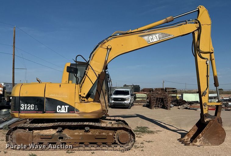 image for item ED5784 2002 Caterpillar 312C L excavator