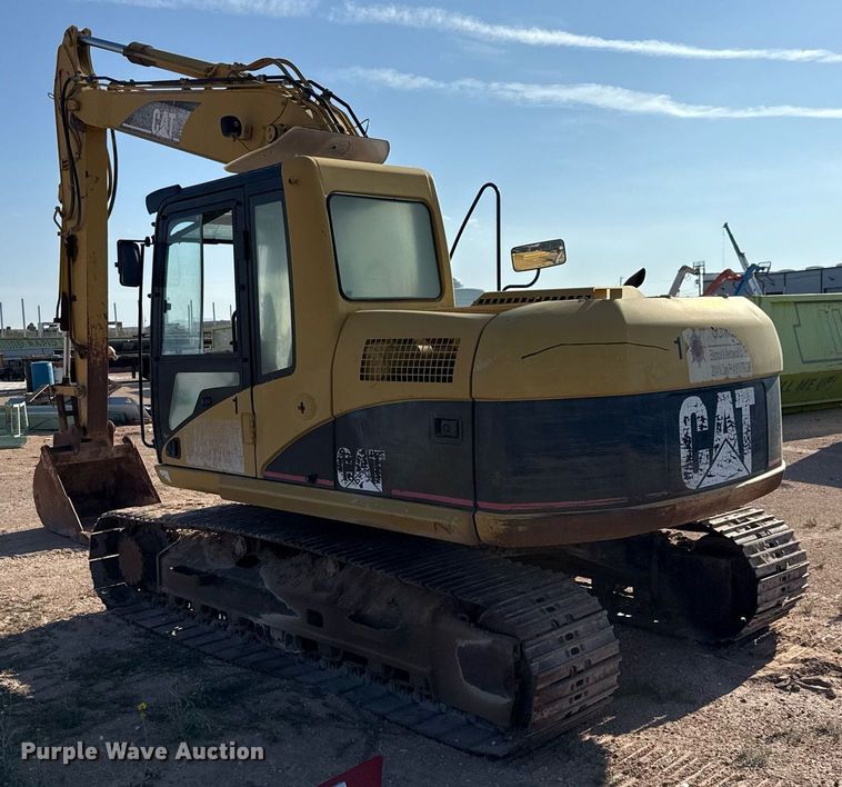 image for item ED5784 2002 Caterpillar 312C L excavator