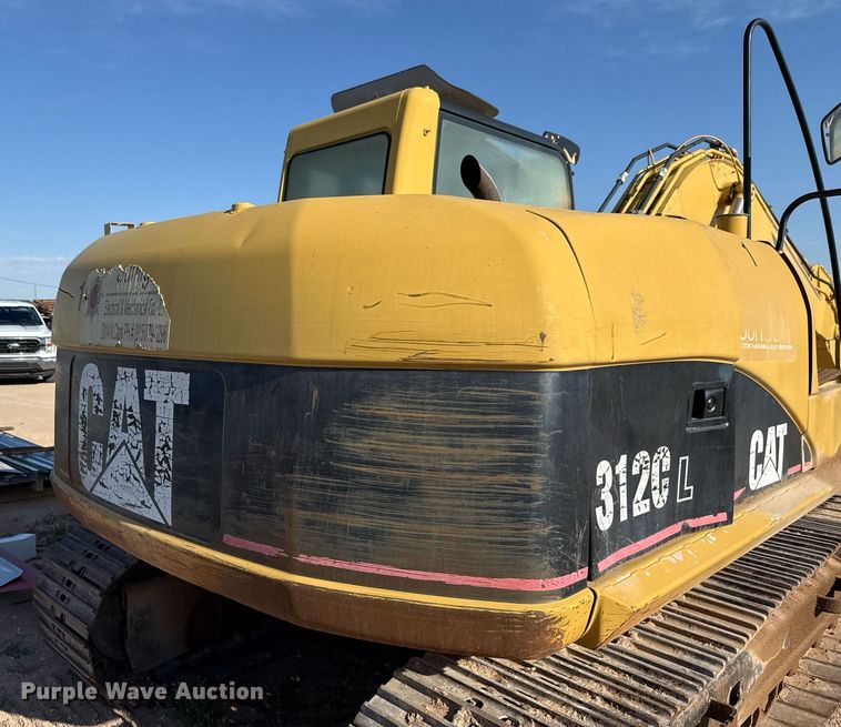 image for item ED5784 2002 Caterpillar 312C L excavator