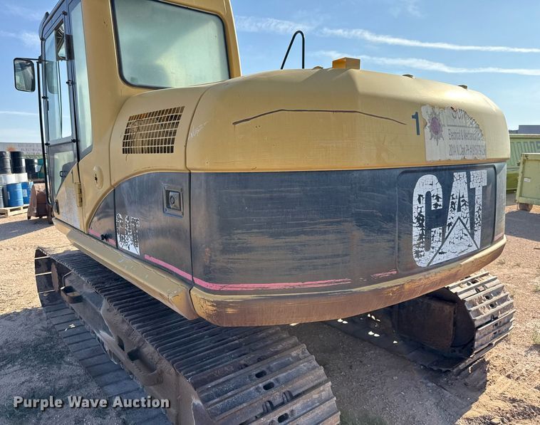 image for item ED5784 2002 Caterpillar 312C L excavator