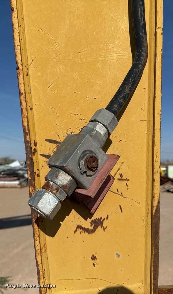 image for item ED5784 2002 Caterpillar 312C L excavator