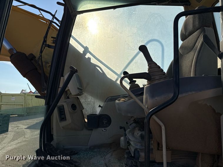 image for item ED5784 2002 Caterpillar 312C L excavator