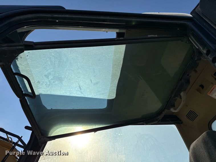 image for item ED5784 2002 Caterpillar 312C L excavator