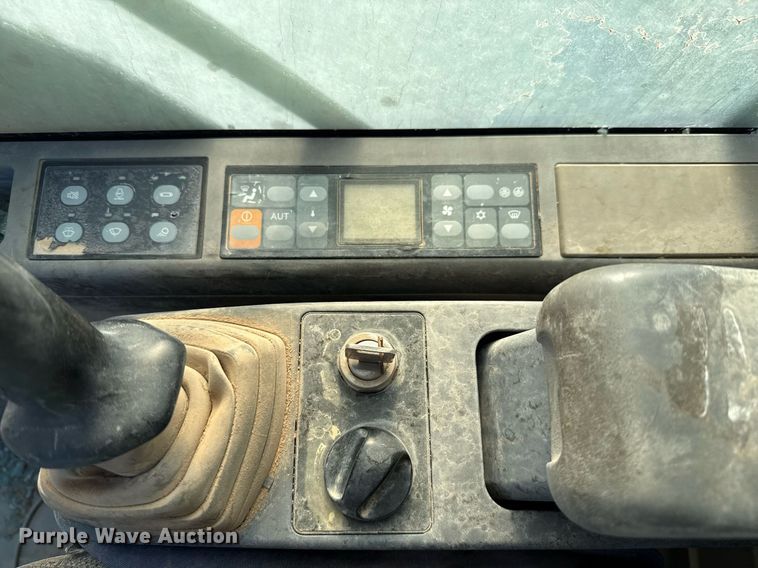 image for item ED5784 2002 Caterpillar 312C L excavator