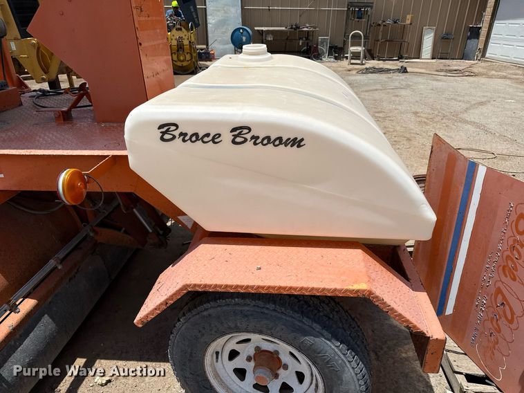 image for item ED5785 2011 Broce KR350 broom